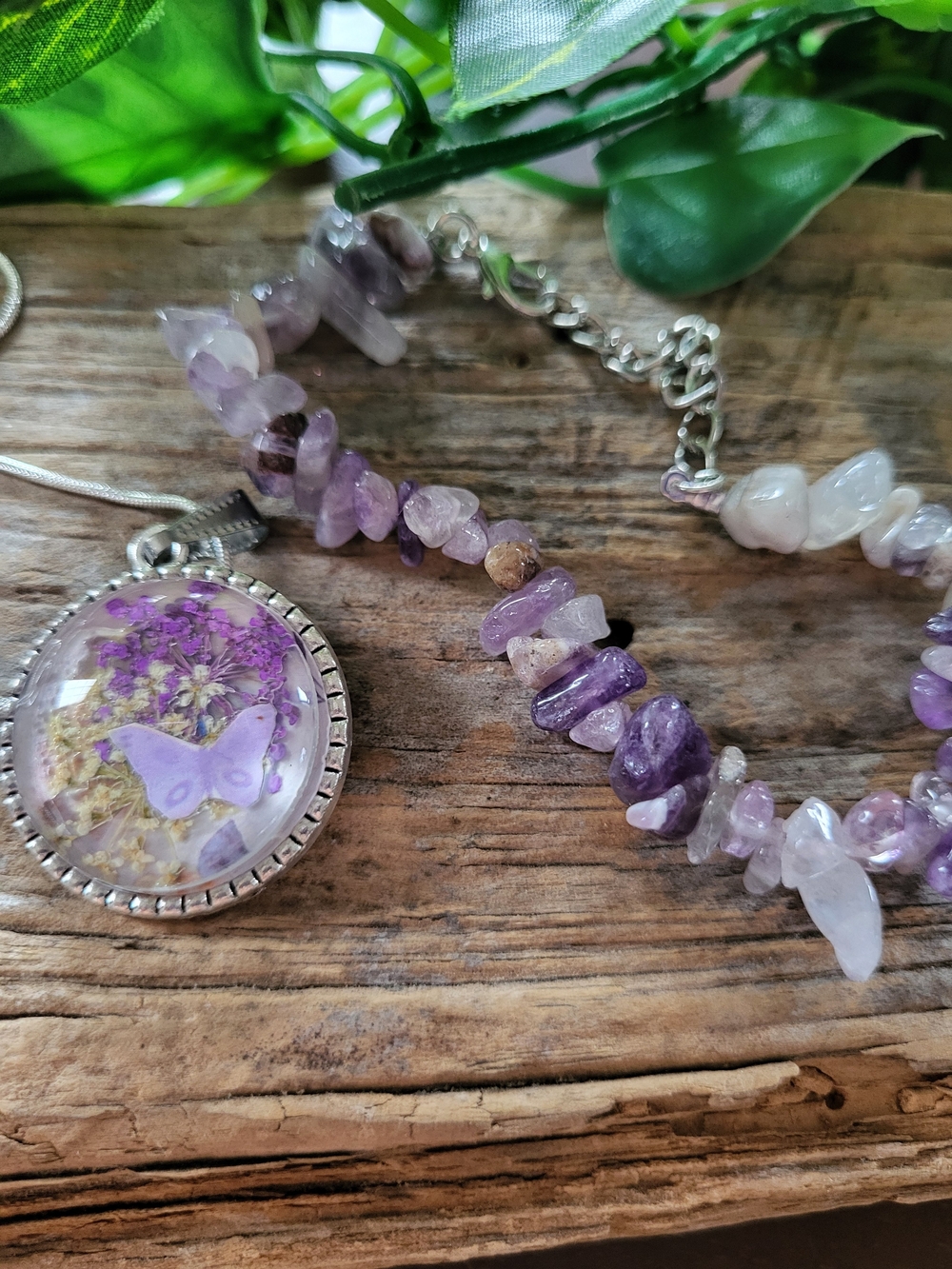 Amethyst Chip Stone Bracelet with Purple Under Glass Butterfly Pendant